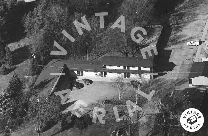 Kings Way Inn - 1991 Aerial Photo (newer photo)